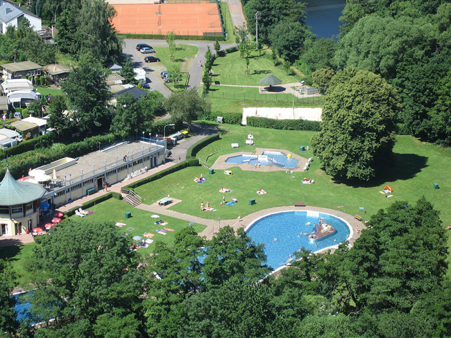 SchwimmbadHeimbach
